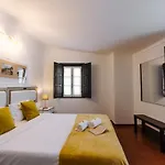 Casa Antonio Moreira אובידוס