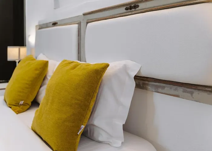 Casa Antonio Moreira *